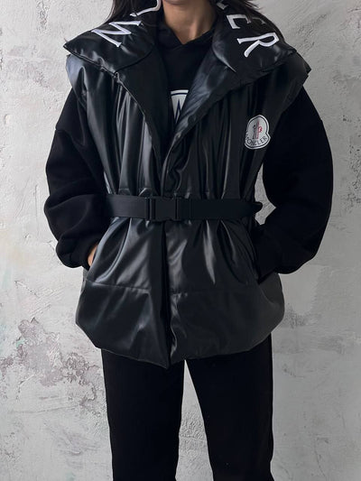 CHÁNDAL CON CHALECO MONCLER NEGRO